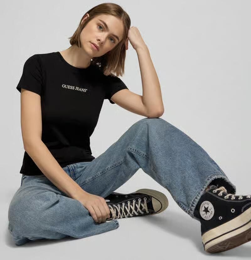 Guess Zwarte Crew Neck Tee voor Vrouwen Black Dames