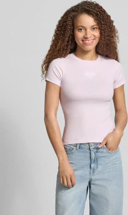 GUESS Jeans T-shirt in riblook met logo - Foto 4