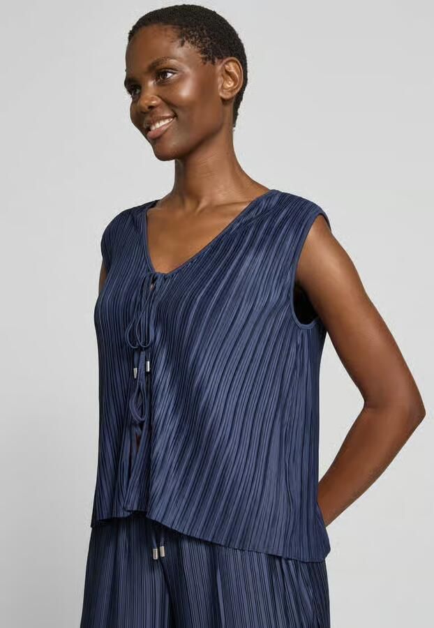 GUIDO MARIA KRETSCHMER WOMAN Bodywarmer met vetersluiting model 'Mala'