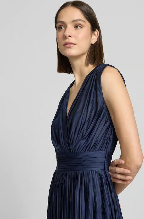 GUIDO MARIA KRETSCHMER WOMAN Knielange cocktailjurk in plooien-look Model 'Linn'