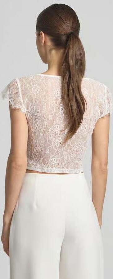 GUIDO MARIA KRETSCHMER WOMAN Kort shirt met kant met V-hals model 'Esma'