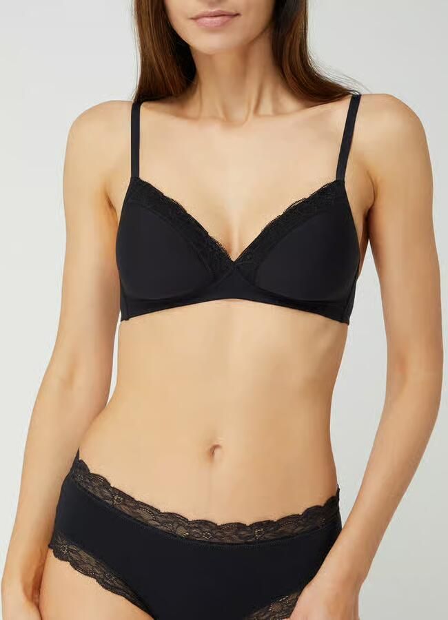 Hanro Soft-beha met gewatteerde cups model 'Cotton Lace Light'