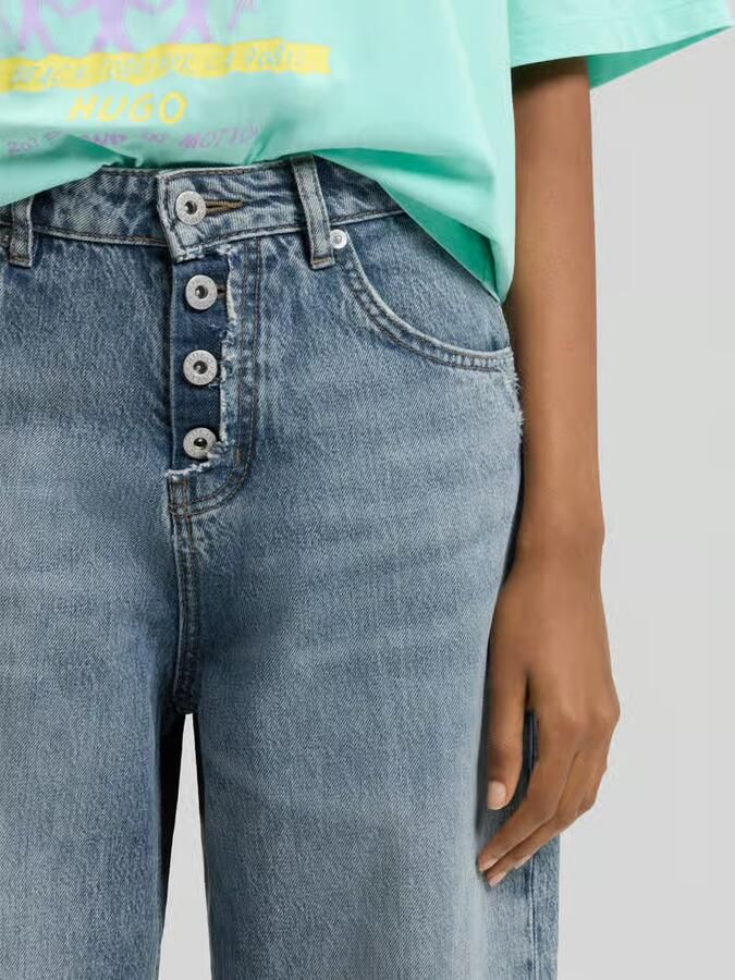 HUGO Blue loose fit jeans met zichtbare knoopsluiting