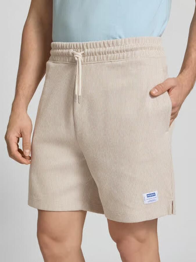Hugo Blue Regular fit sweatshorts met labelpatch model 'Nuwafflo'