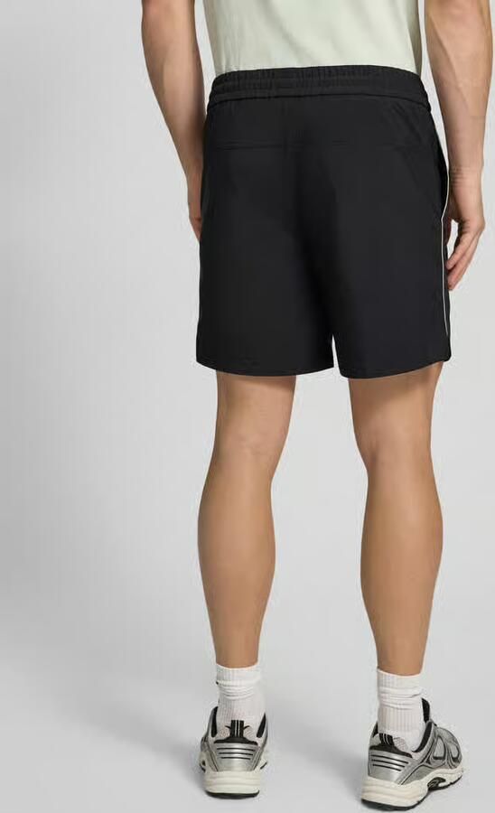 HUGO regular fit short met labelapplicatie model 'COLAS262S' - Foto 3