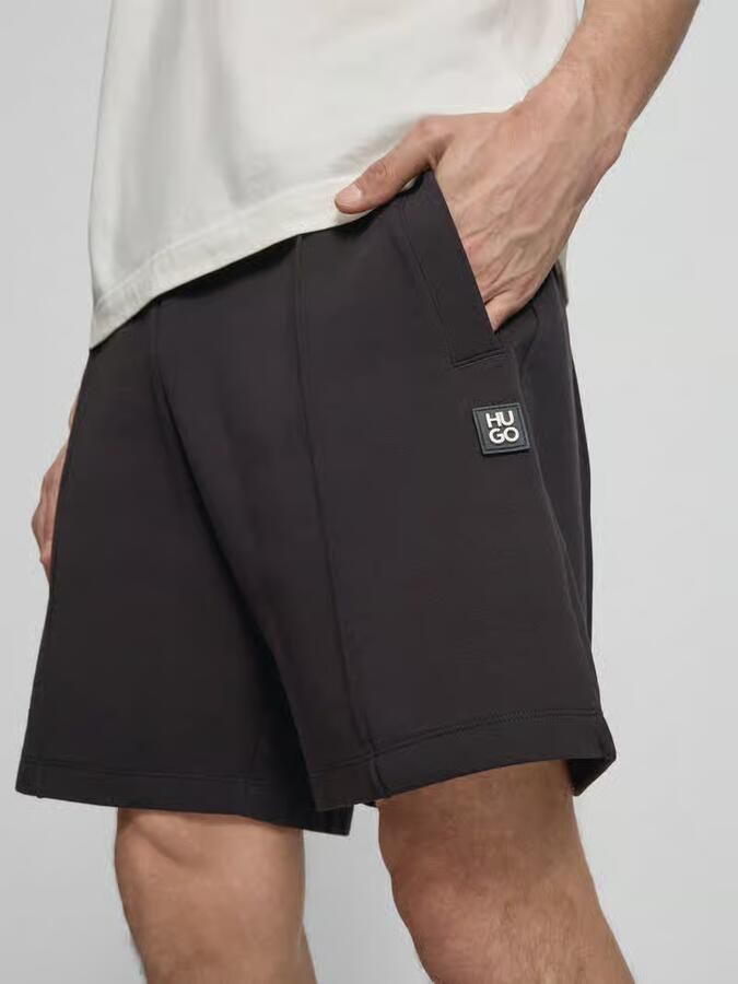 HUGO regular fit sweatshorts van katoenmix model 'DIMACSHORT'