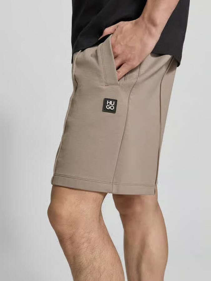 HUGO regular fit sweatshorts van katoenmix model 'DIMACSHORT'
