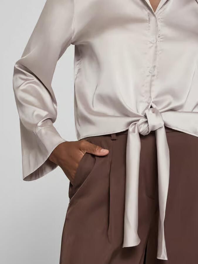 HUGO relaxed fit blouse met lange mouwen in satijnlook model 'ERRIKA' - Foto 2