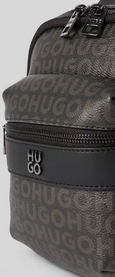 HUGO schoudertas met labelmotief model 'QUANTIC_M_MONOSTRAP'