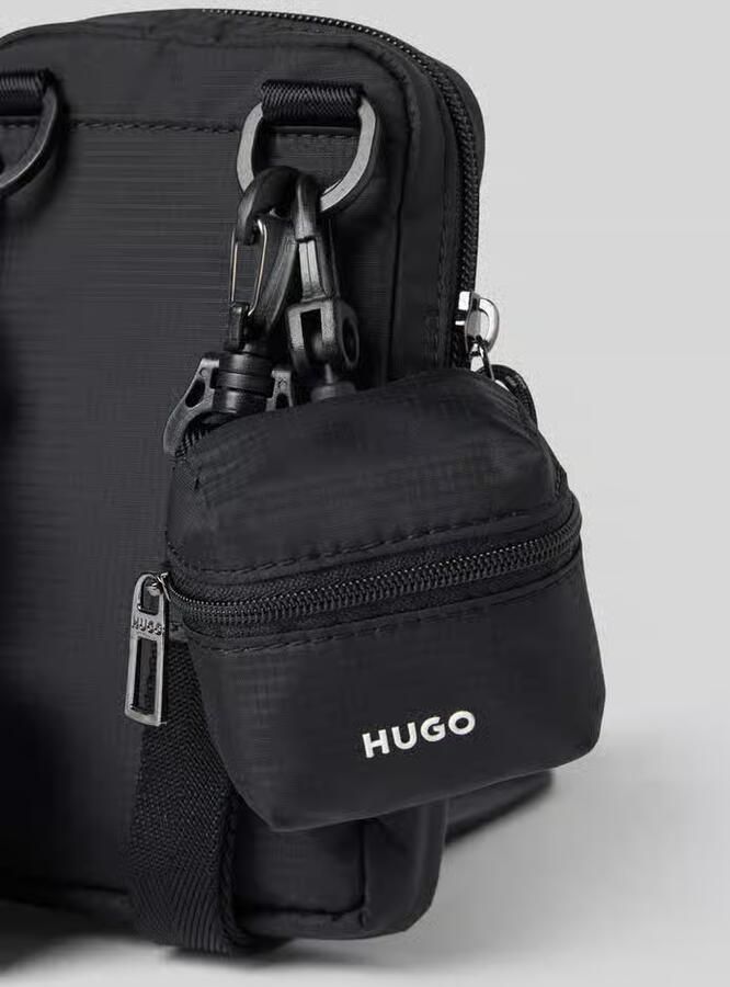 HUGO schoudertas met logodetail en mini etui
