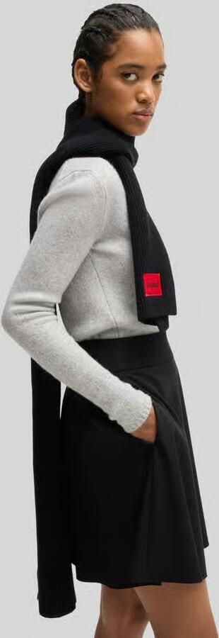 Hugo Boss Geribbeld sjaal met rood logolabel Black Unisex - Foto 2