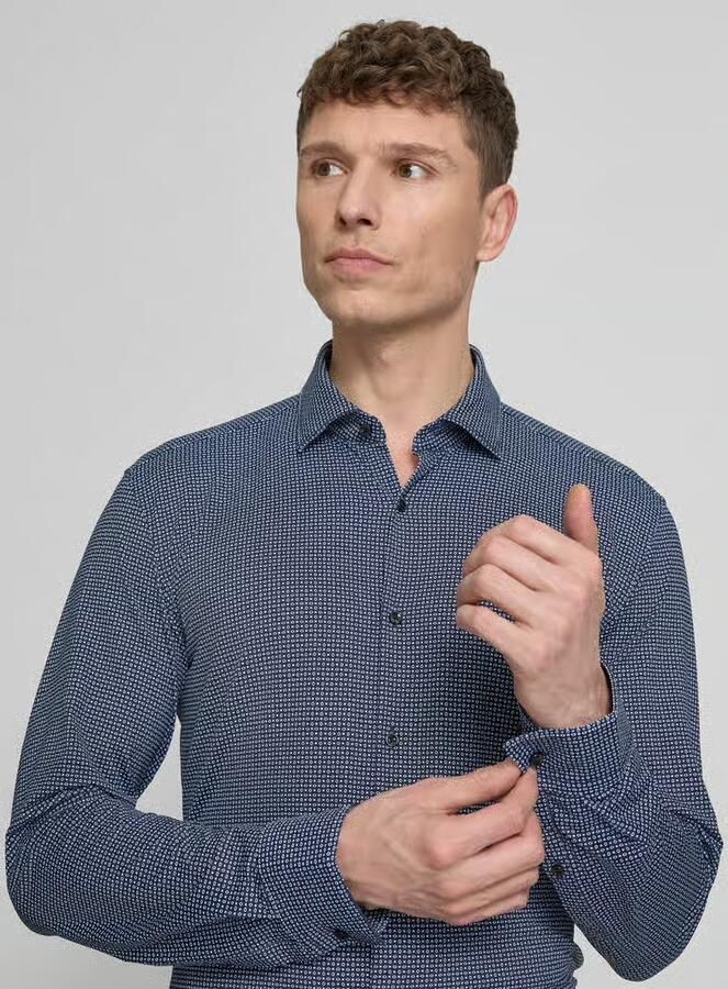 HUGO slim fit zakelijk overhemd met kentkraag model 'KENNO'