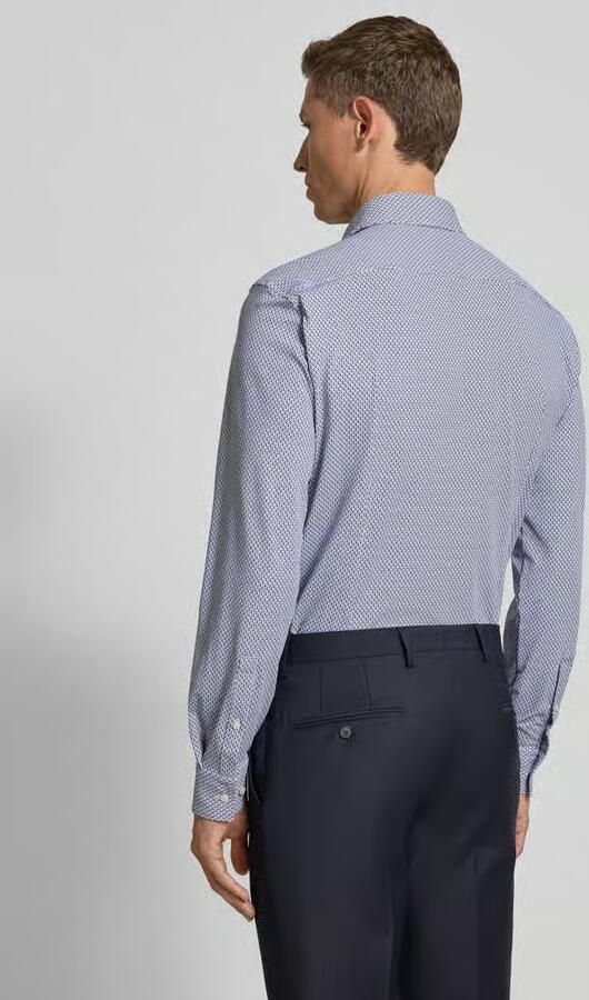 HUGO Slim fit zakelijk overhemd van licht stretchmateriaal model 'KENNO'
