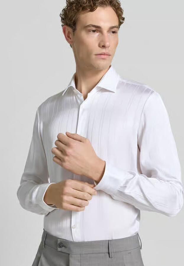 HUGO slim fit zakelijk overhemd van pure viscose model 'KENNO'