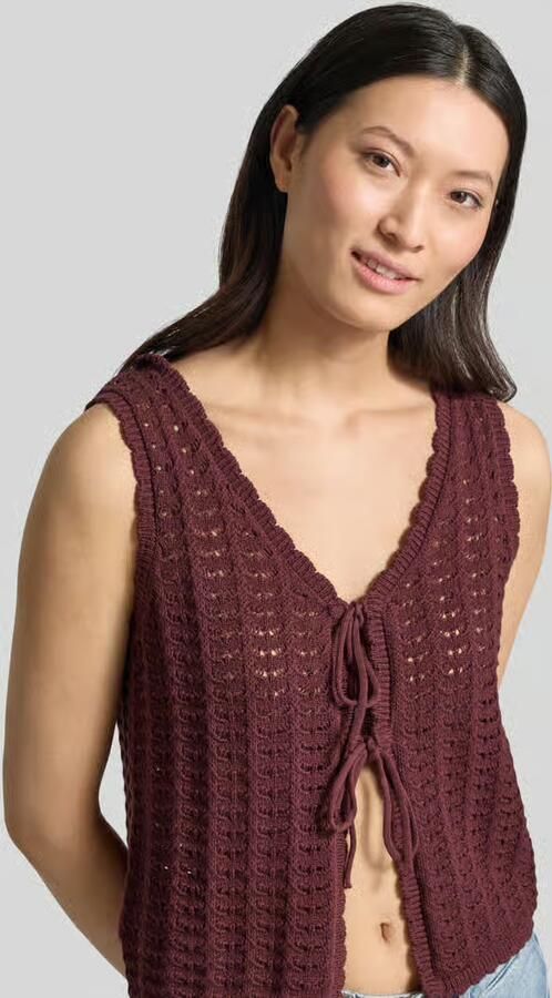 Ichi Mouwloos vest met vetersluiting model 'DOSIA'
