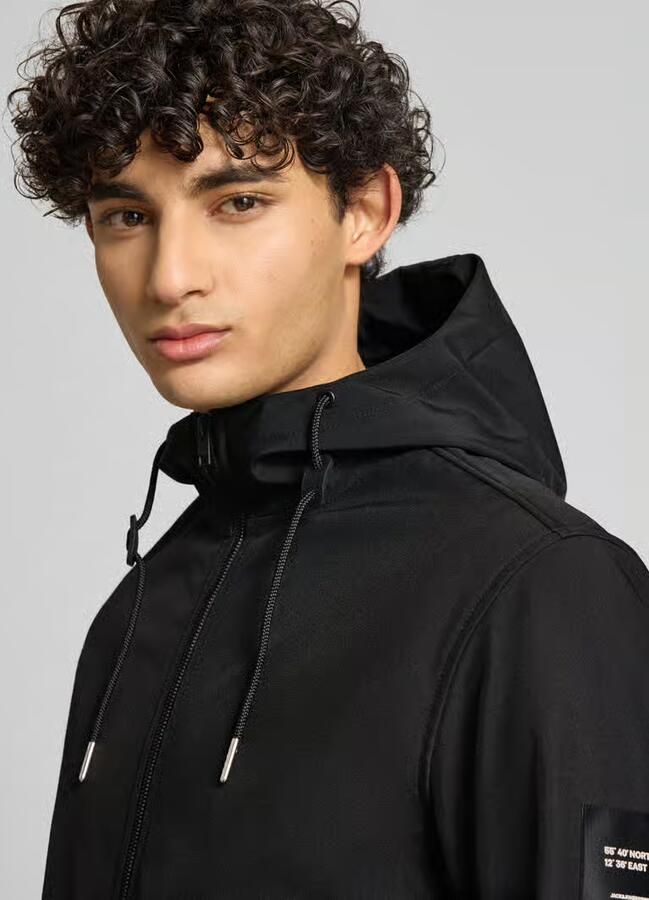 Jack & Jones Softshell-jack JJEBASIC met waterafstotende functie