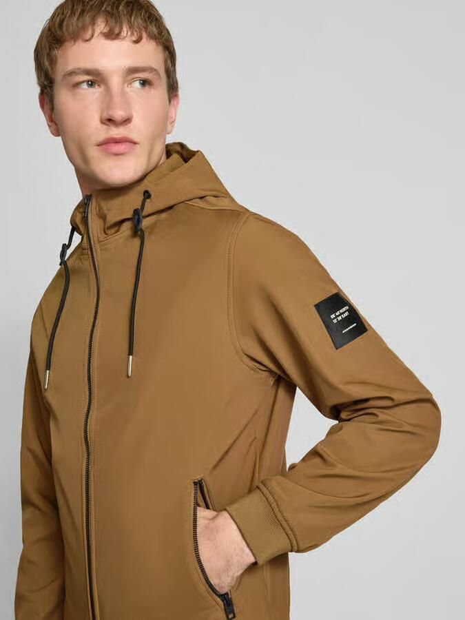 Jack & Jones Softshell-jack JJEBASIC met waterafstotende functie