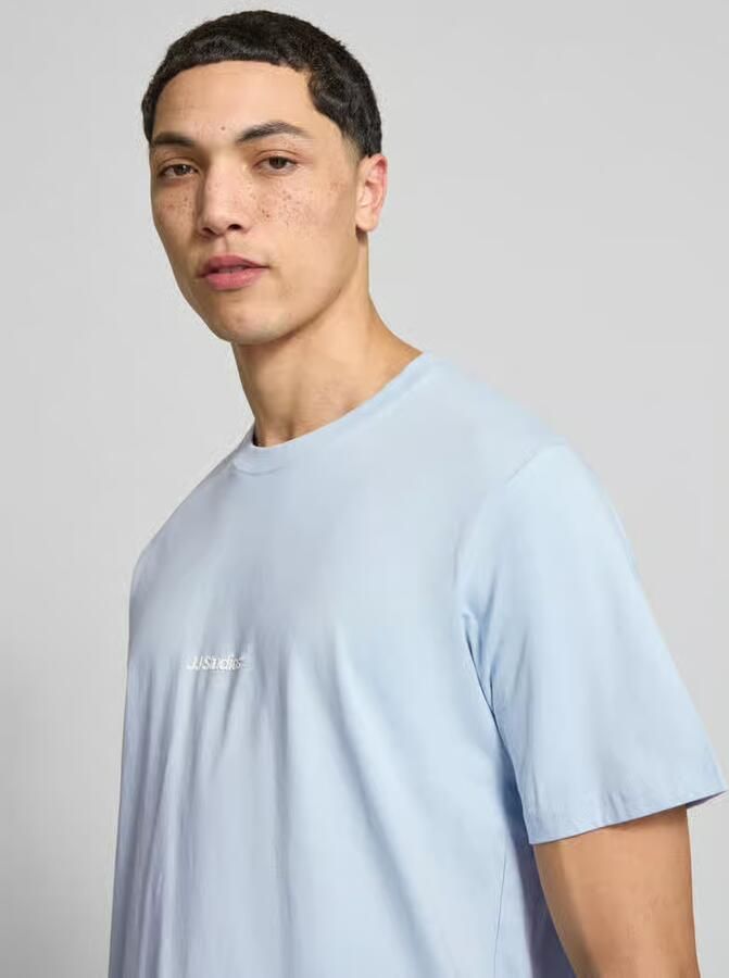JACK & JONES ESSENTIALS relaxed T-shirt lichtblauw - Foto 4