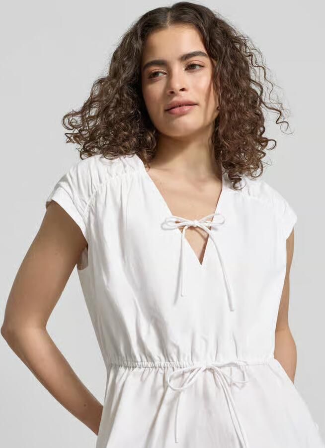 Jake*s Casual Blousetop met V-hals en vetersluiting