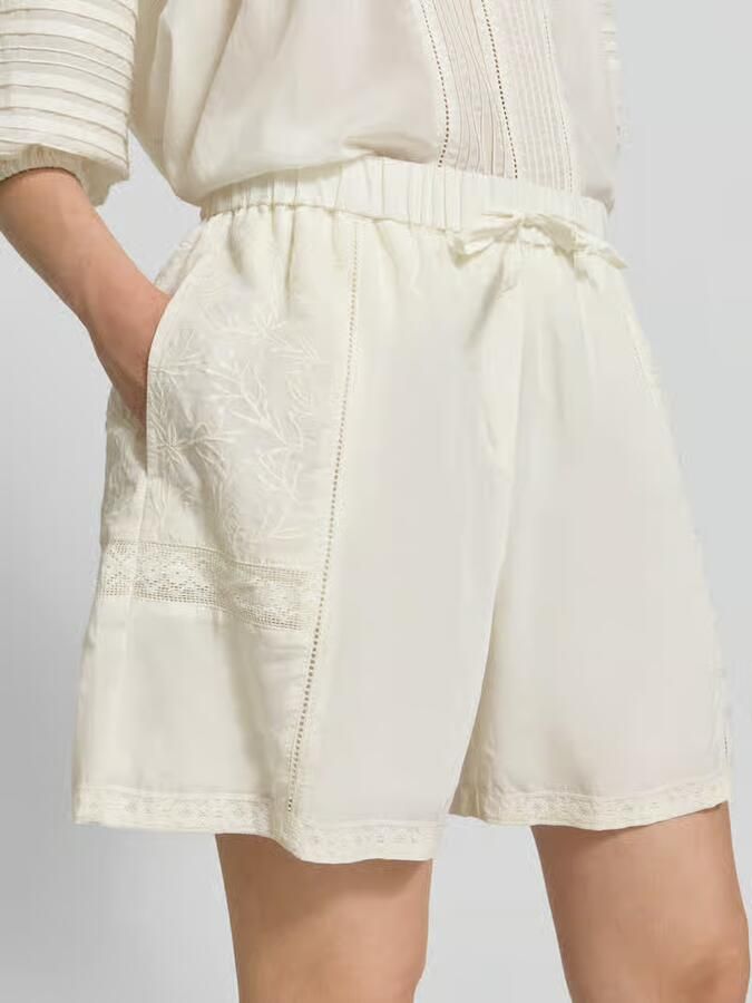Jake*s Casual Short uit viscosemix met bloemige stitching