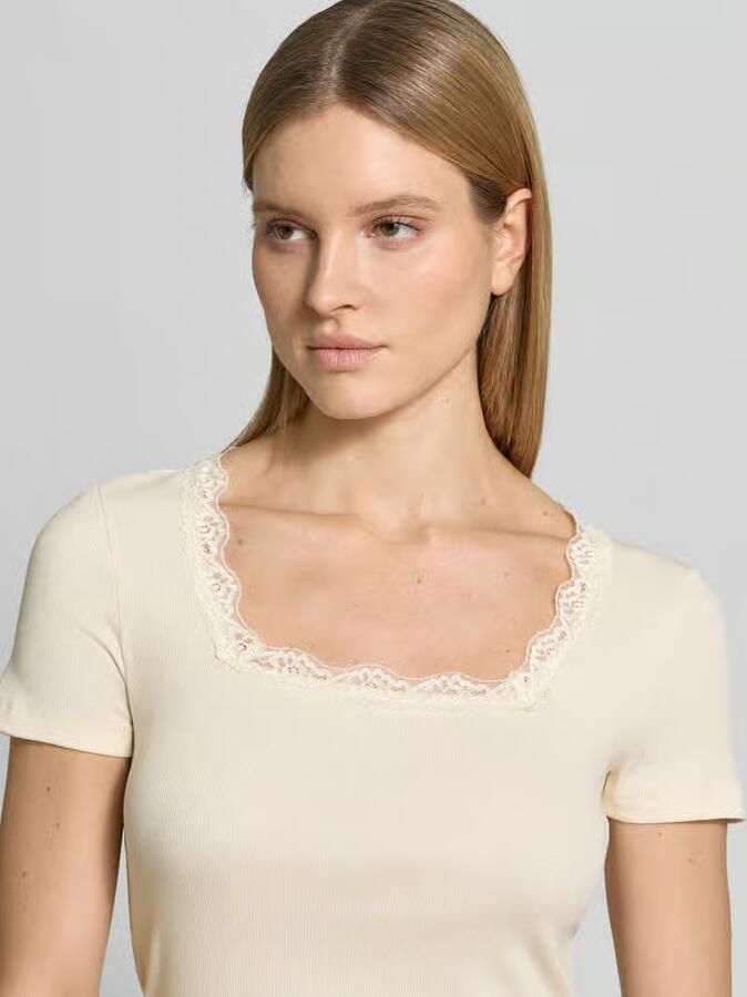 Jake*s Casual T-shirt in riblook met kant