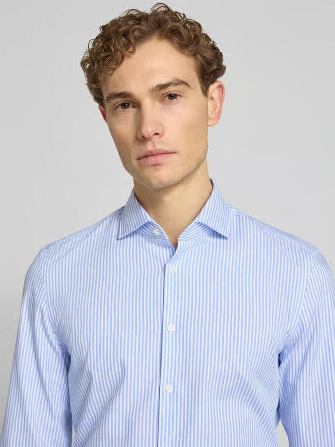 Jake*s Slim fit zakelijk overhemd met knoopsluiting