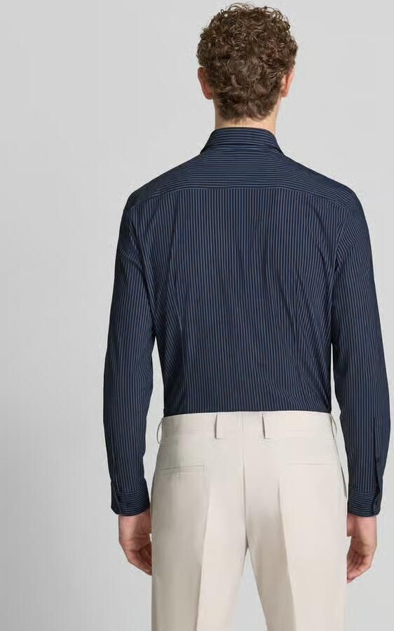 Jake*s slim fit zakelijk hemd met kentkraag