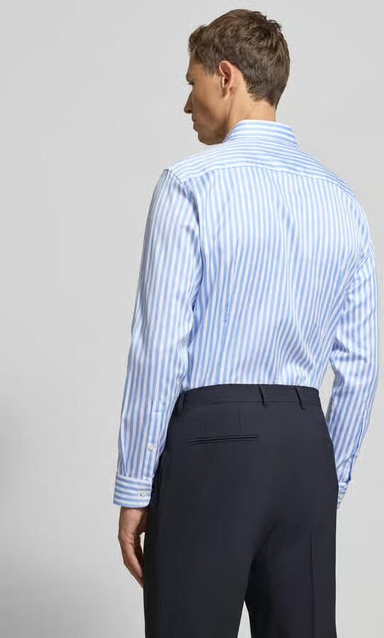 Jake*s Slim fit zakelijk overhemd van katoen met haaikraag