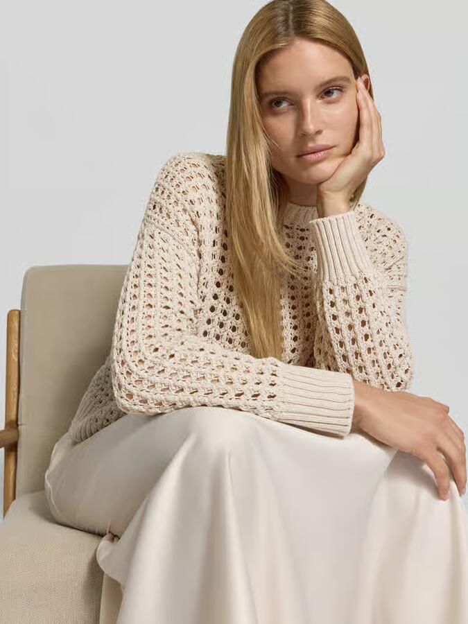 Juvia Relaxed fit pullover met gaatjesmotief