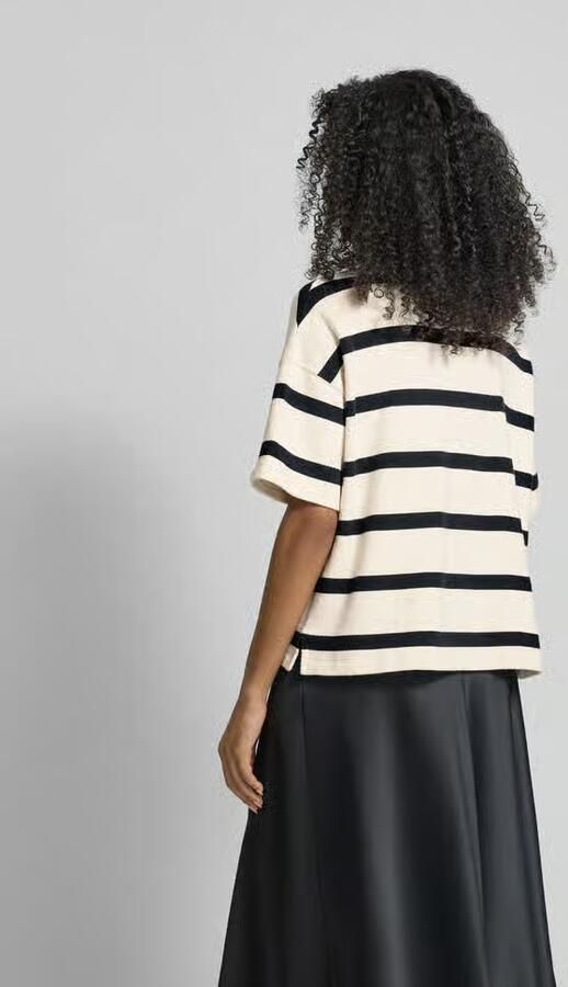 Juvia Relaxed fit T-shirt in design met halve mouwen - Foto 2