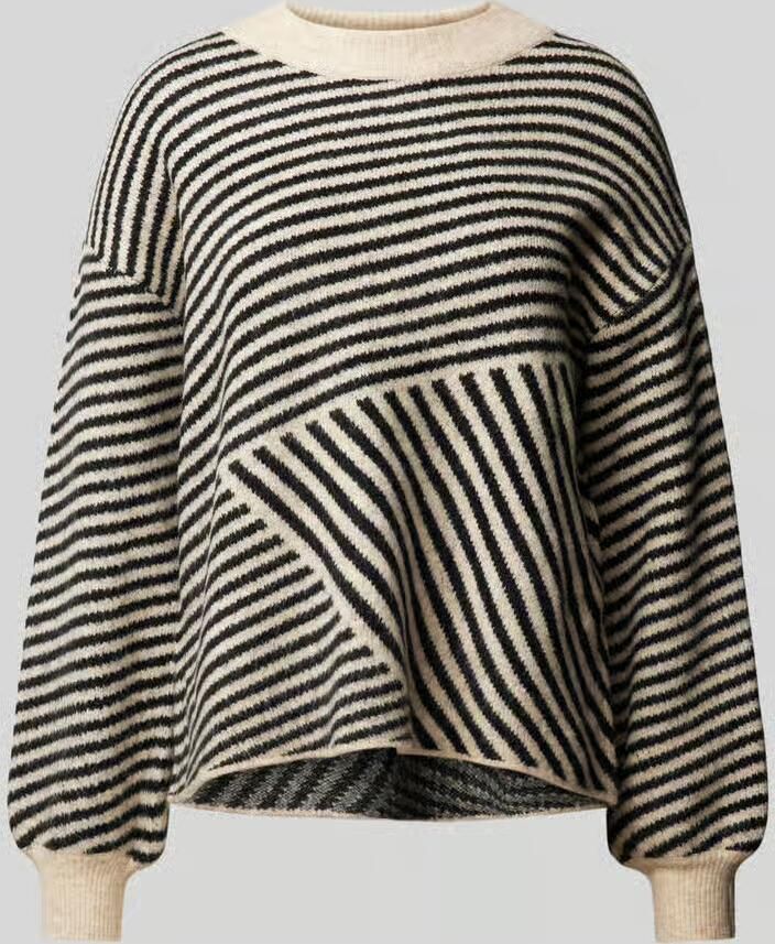 Kaffe Gebreide pullover met extra brede schouders model 'Averana'