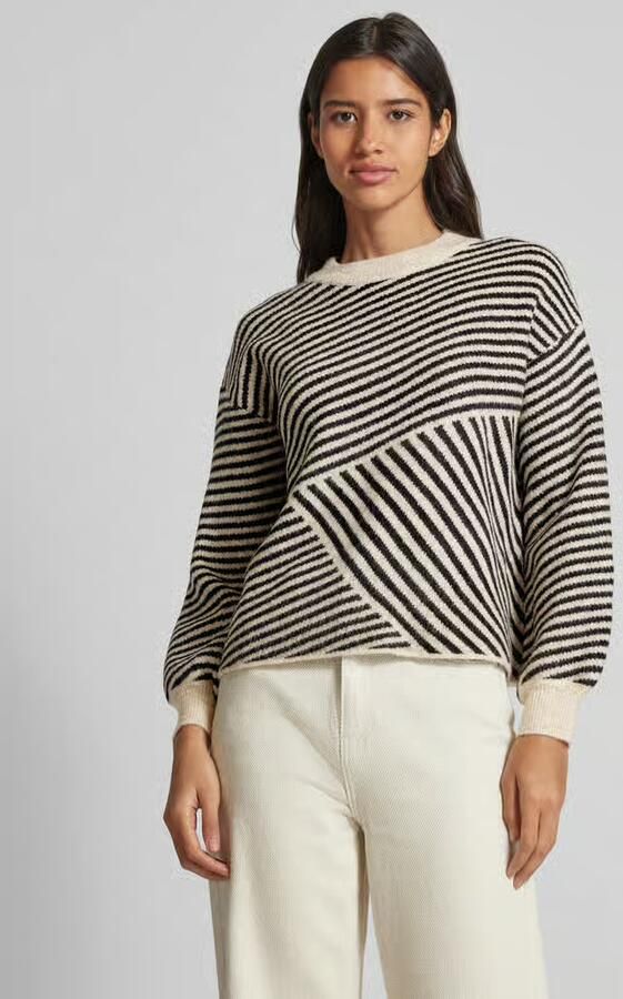Kaffe Gebreide pullover met extra brede schouders model 'Averana' - Foto 4