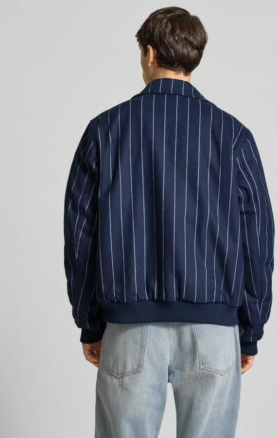 Karl Kani Collegejack met labelstitching