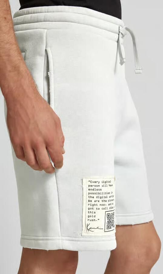 Karl Kani Korte regular fit sweatshorts met statementpatch