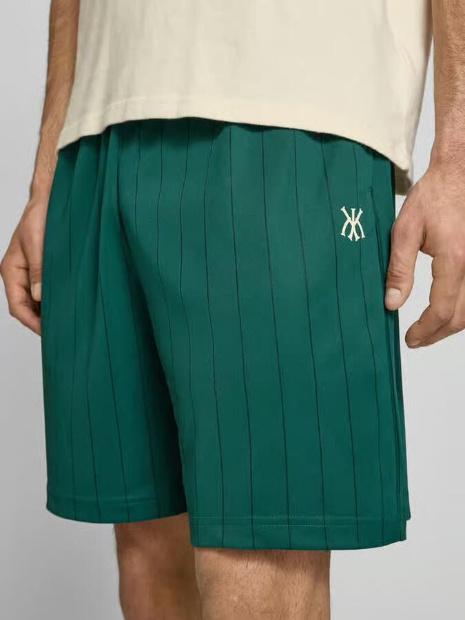Karl Kani Shorts met elastische tailleband model 'Insignia Shadow'