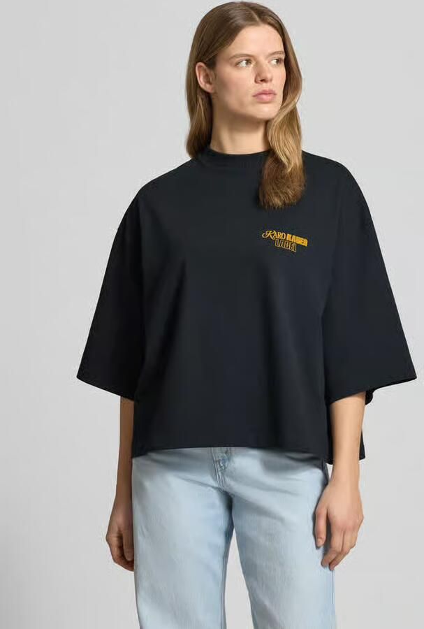 Karo Kauer Kort T-shirt met statementprint op de achterkant - Foto 2