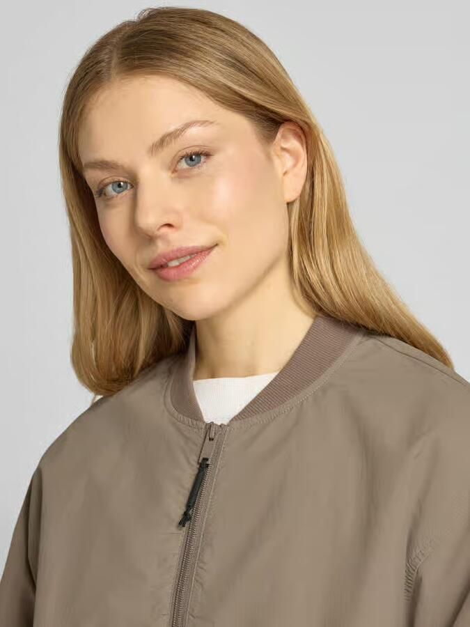 Khujo Jas met klepzakken model 'FACEE'