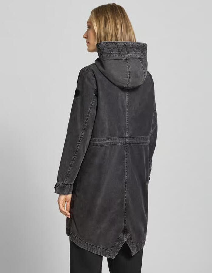Khujo Parka met capuchon en klepzakken model 'FREYA'
