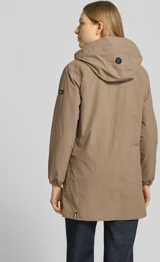 Khujo parka met labelpatches model 'AMETI'