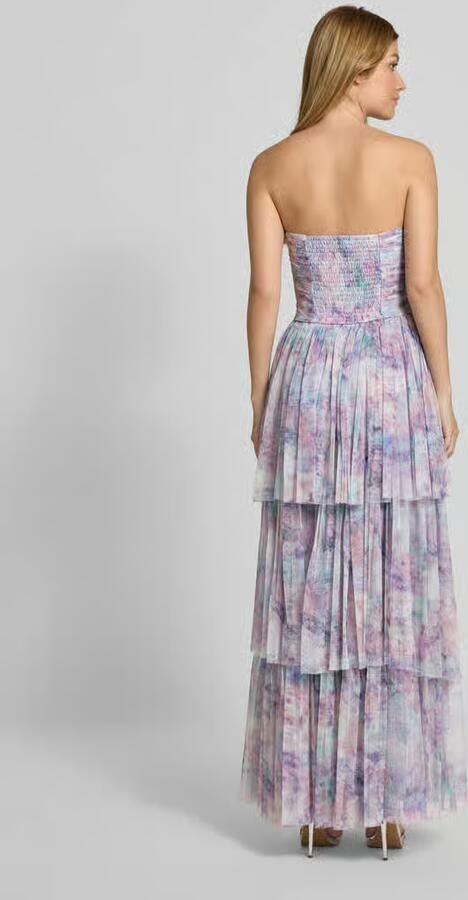 Lace & Beads Avondjurk in laagjeslook