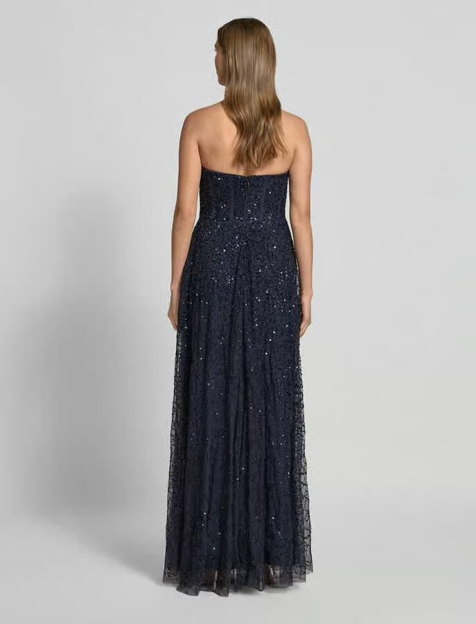 Lace & Beads Avondjurk in off shoulder-look
