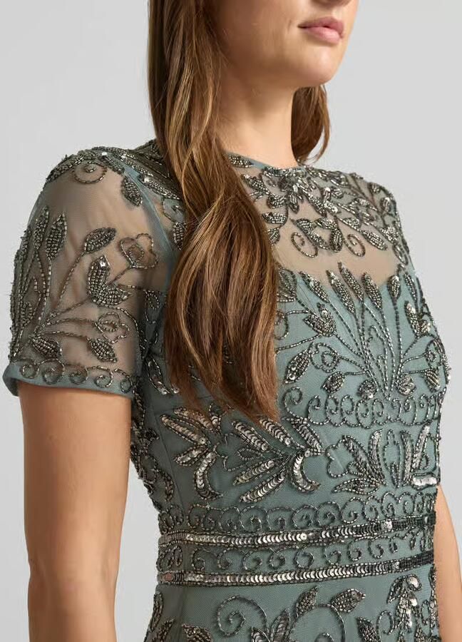 Lace & Beads Avondjurk met siergarnering