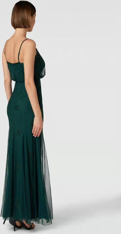 Lace & Beads Avondjurk met siergarnering