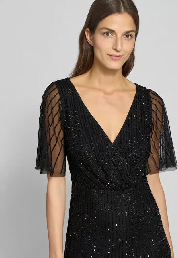 Lace & Beads Avondjurk met V-hals