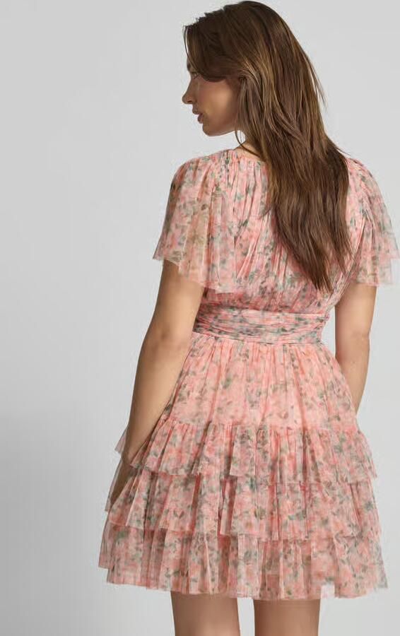 Lace & Beads Cocktailjurk in laagjeslook