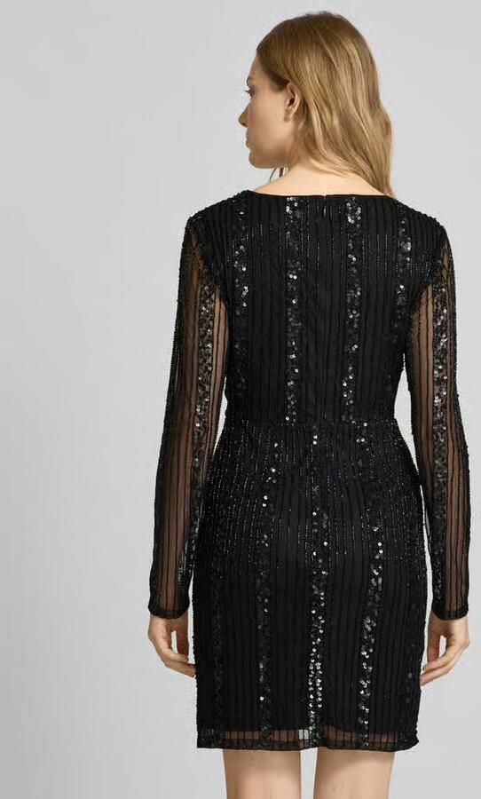 Lace & Beads Cocktailjurk in wikkellook