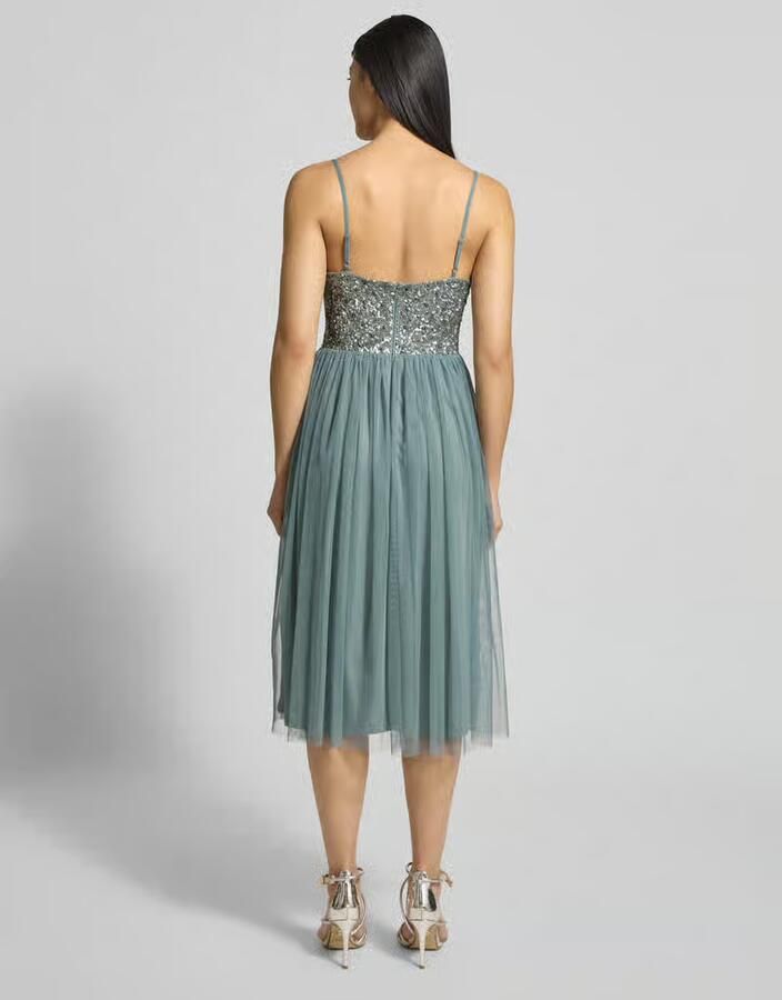 Lace & Beads Cocktailjurk met pailletten