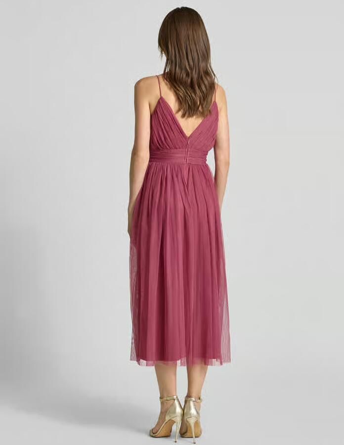 Lace & Beads Cocktailjurk met spaghettibandjes