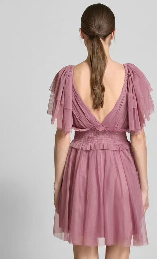 Lace & Beads Cocktailjurk met V-hals en tailleband