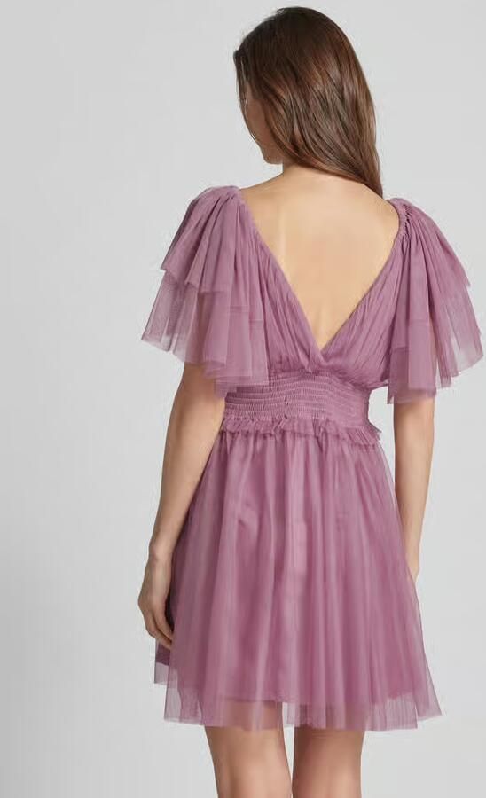 Lace & Beads Cocktailjurk met V-hals
